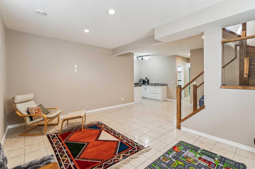 4538 Montgomery - Thumbnail 4