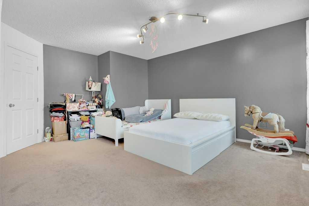 376 Bridlewood - Thumbnail 3
