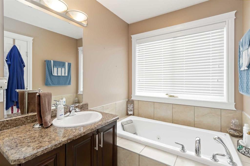 108 Chestnut - Thumbnail 3