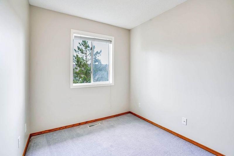 226 Anderson - Thumbnail 4