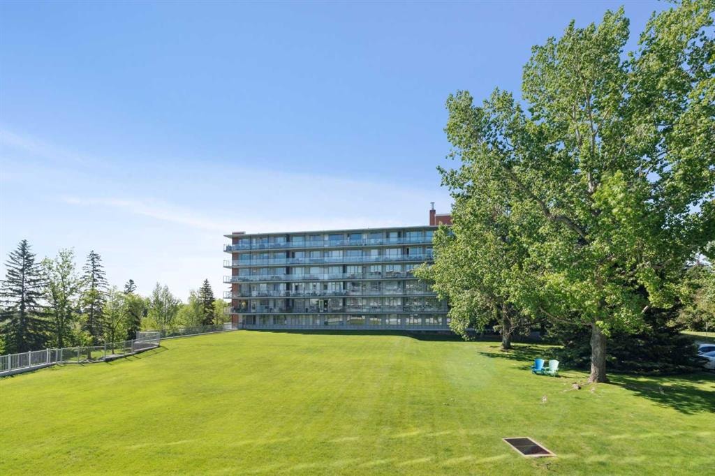 3204 Rideau - Thumbnail 2