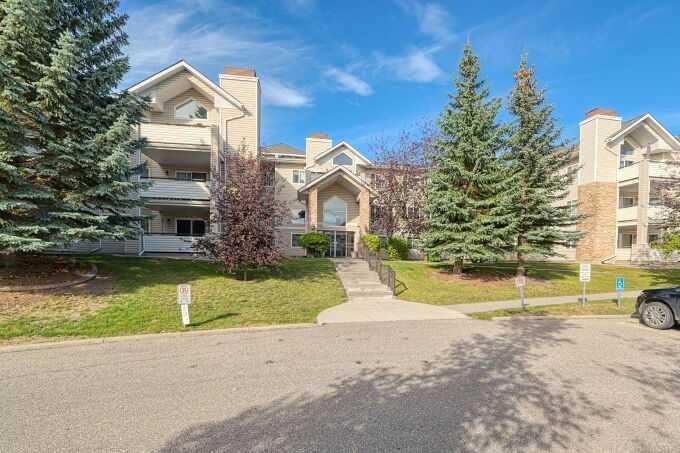 7451 Springbank - Thumbnail 2