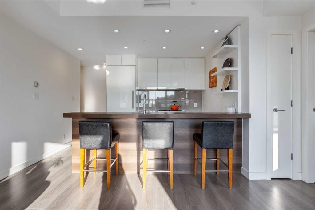 118 Waterfront - Thumbnail 4