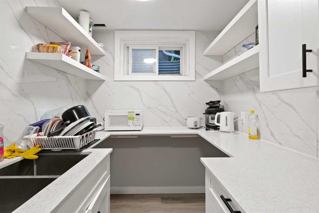 319 Rundlelawn - Thumbnail 3