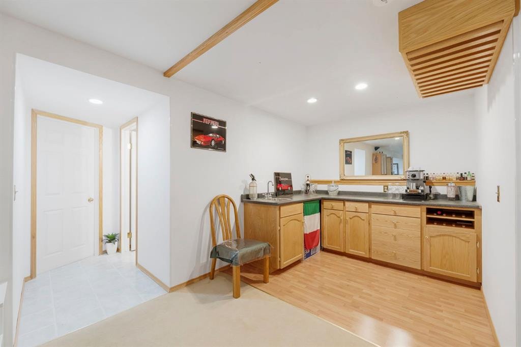 20 Woodford - Thumbnail 4