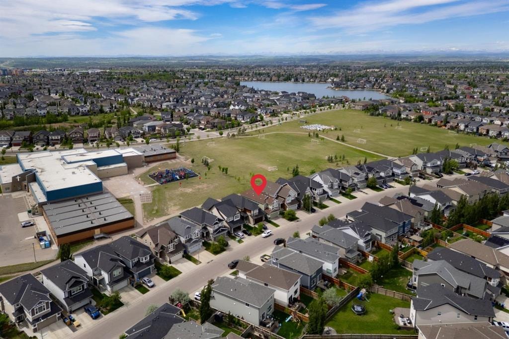 220 Auburn Meadows - Thumbnail 2