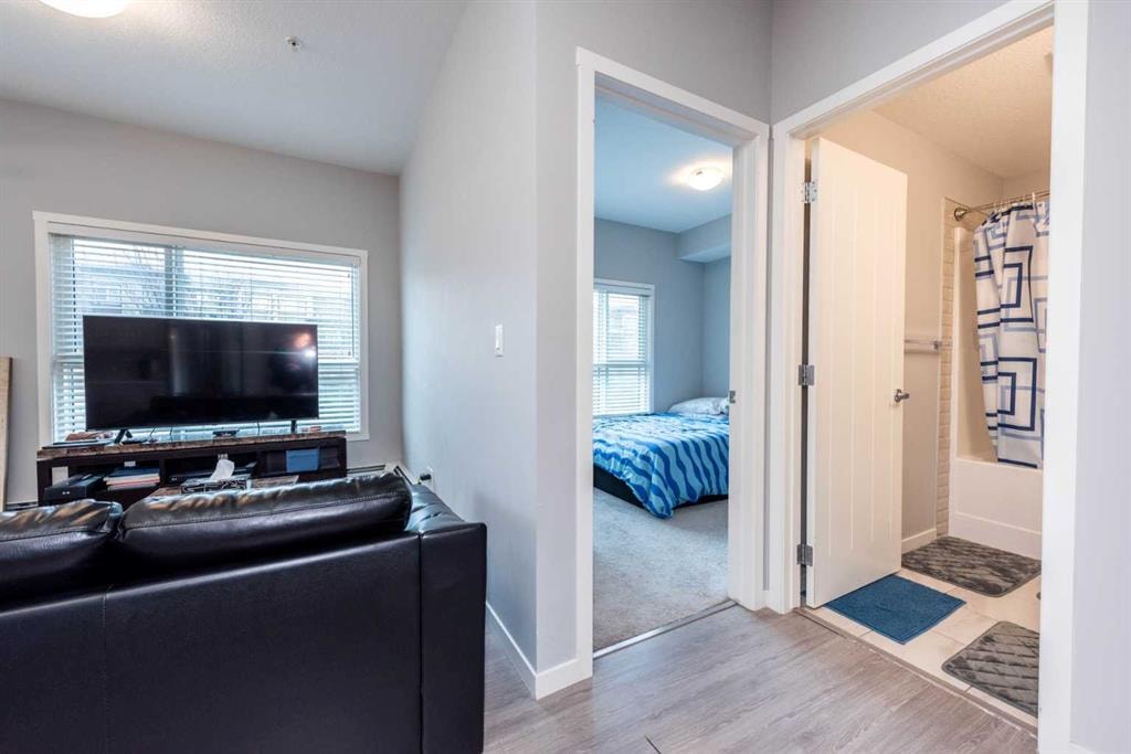4350 Seton - Thumbnail 4