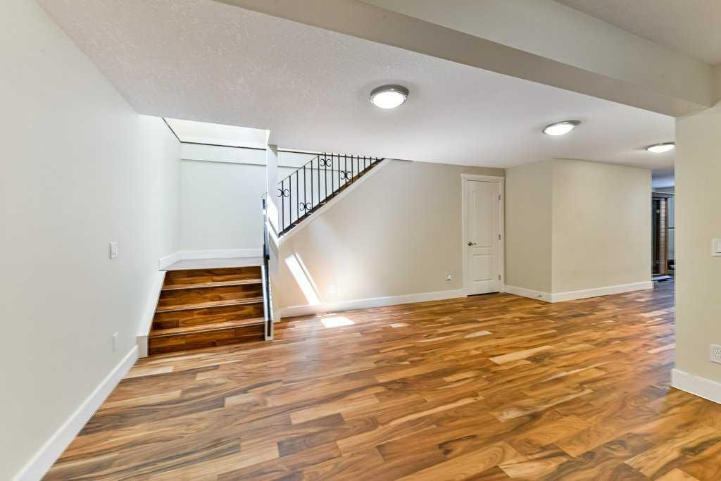 9204 Oakmount - Thumbnail 4