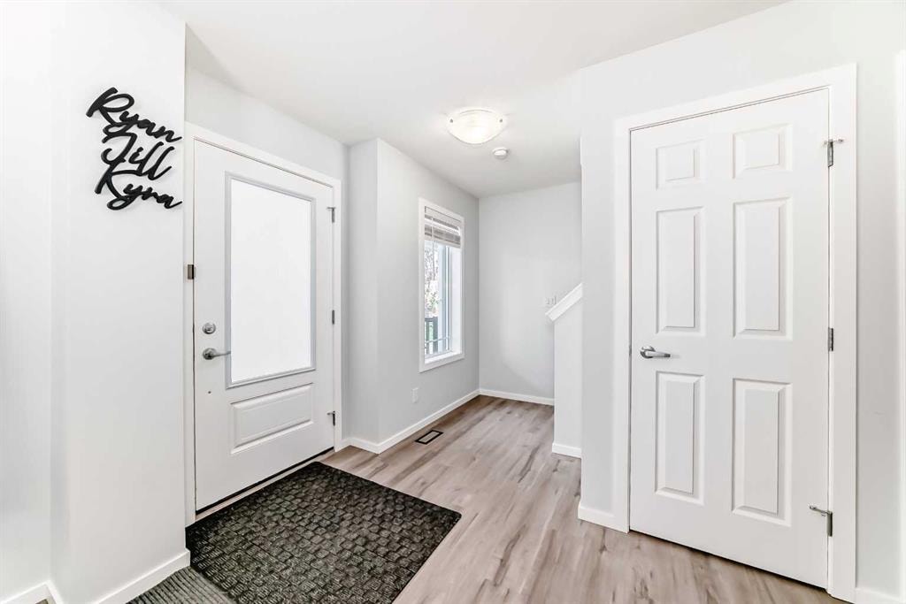 181 Yorkville - Thumbnail 2