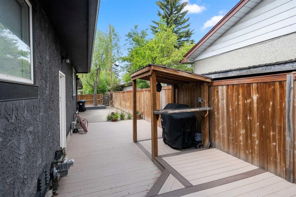 2531 Southwood - Thumbnail 2