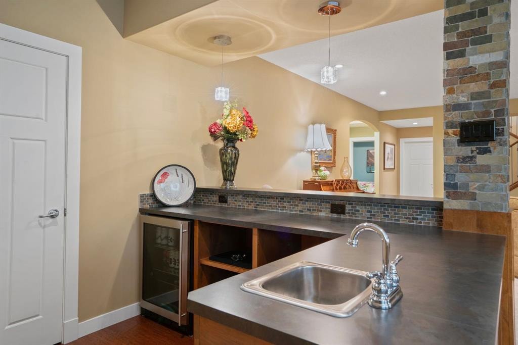 137 Elgin Estates - Thumbnail 3
