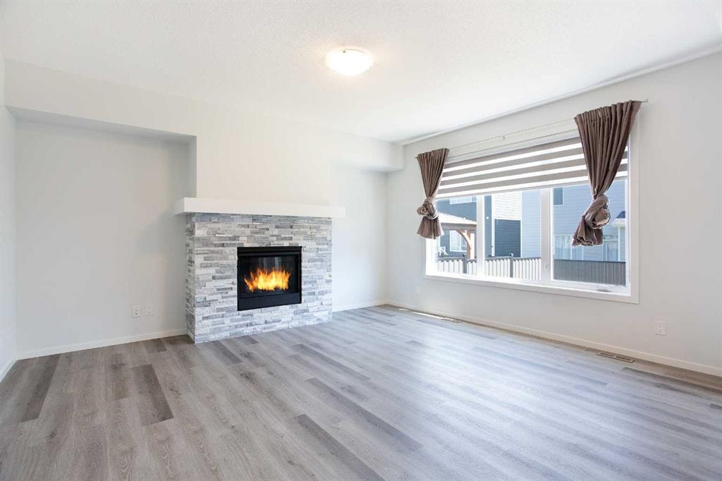 149 Yorkville - Thumbnail 3