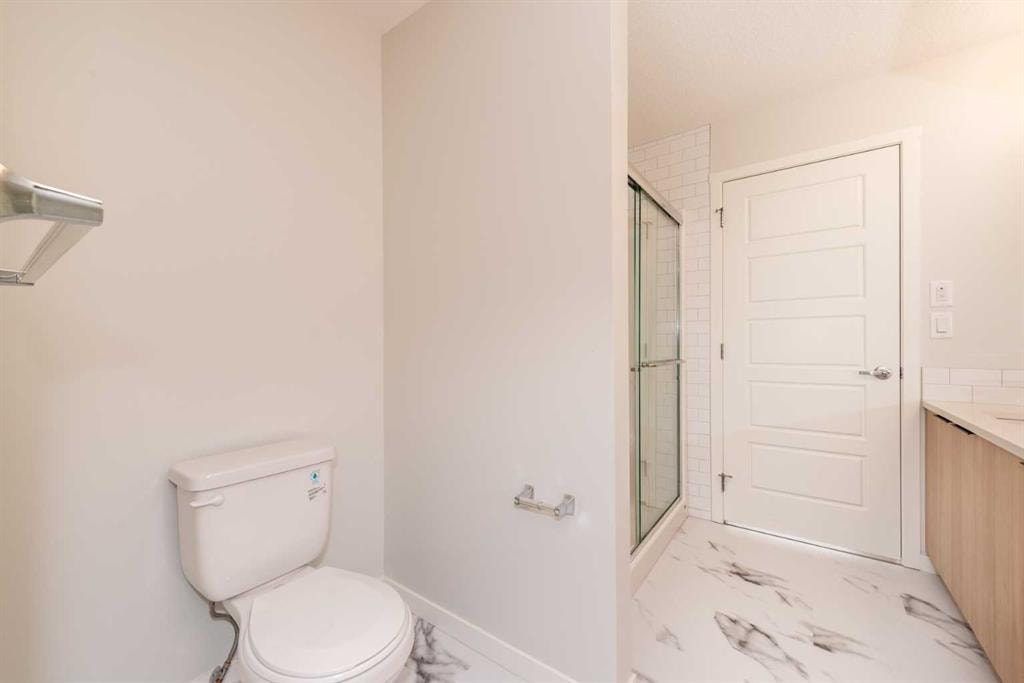 220 Seton - Thumbnail 3