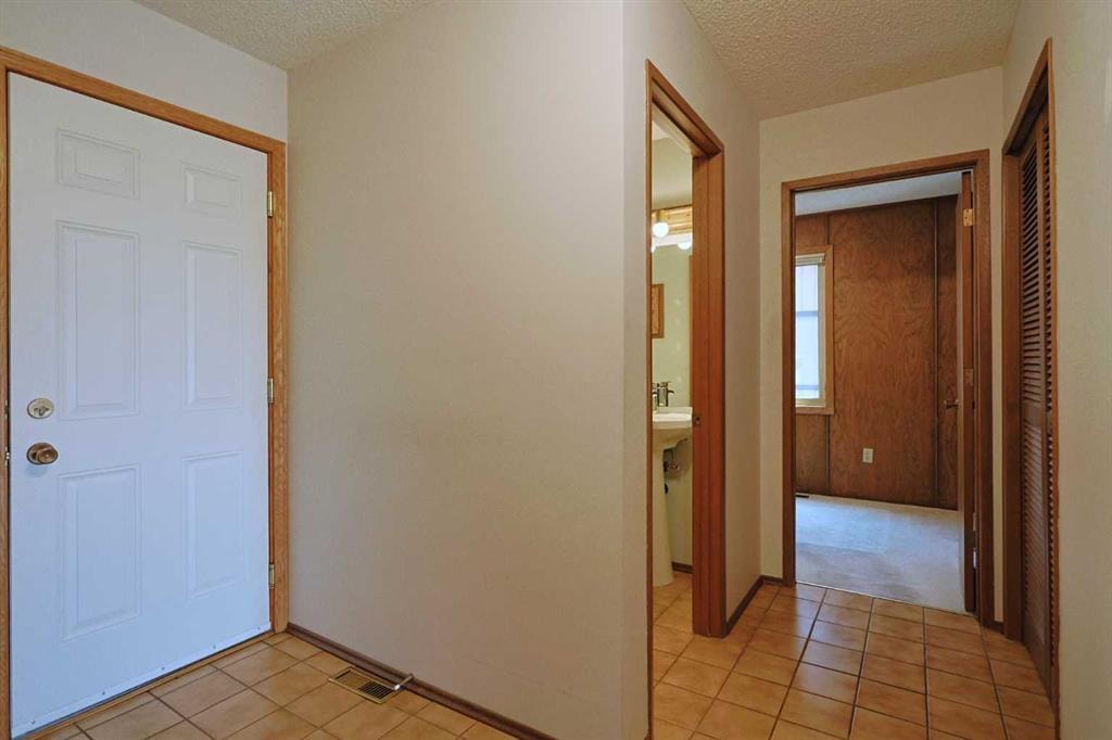7047 Edgemont - Thumbnail 4