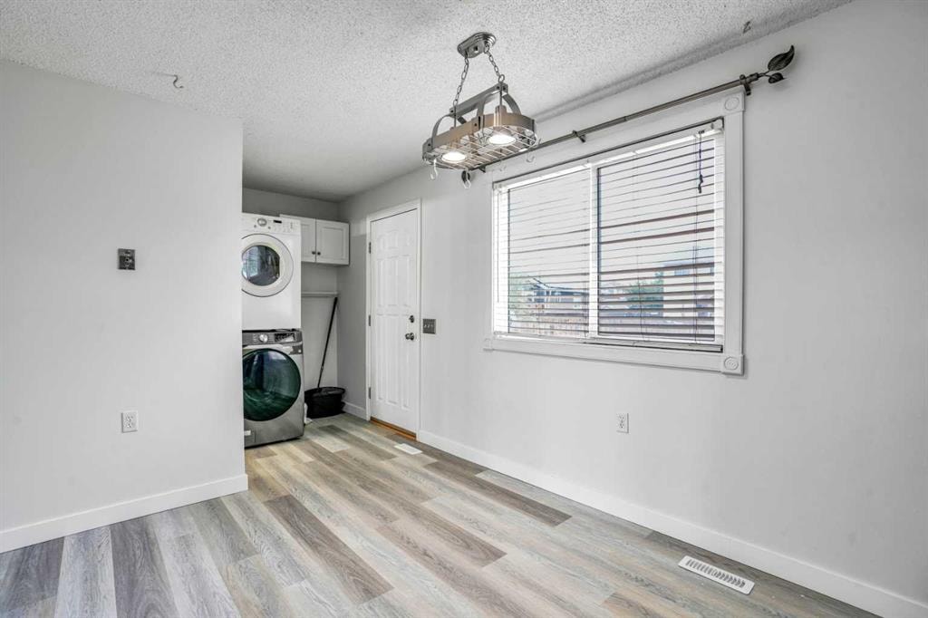 171 erin ridge - Thumbnail 2