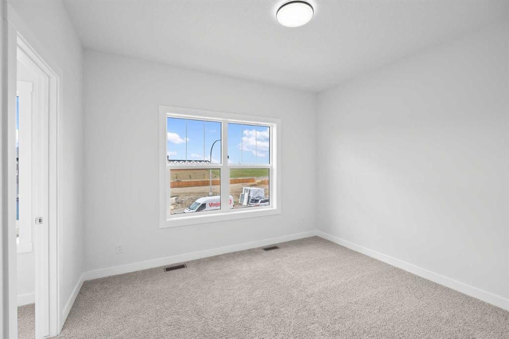 390 Corner Glen - Thumbnail 4
