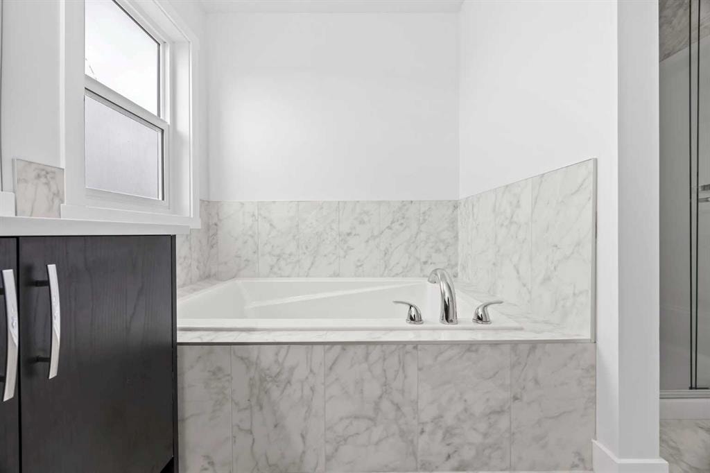 501 Corner Meadows - Thumbnail 3
