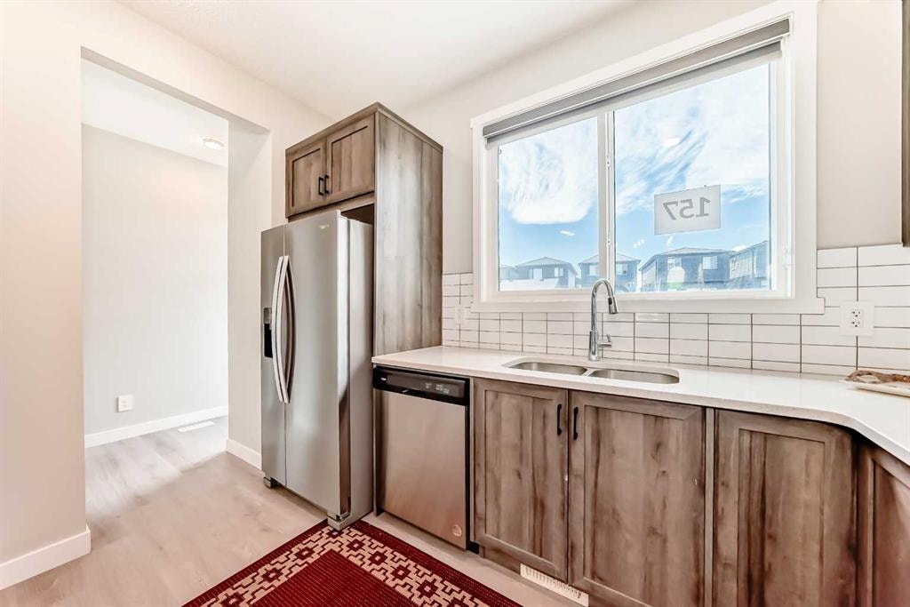 157 Belmont - Thumbnail 3