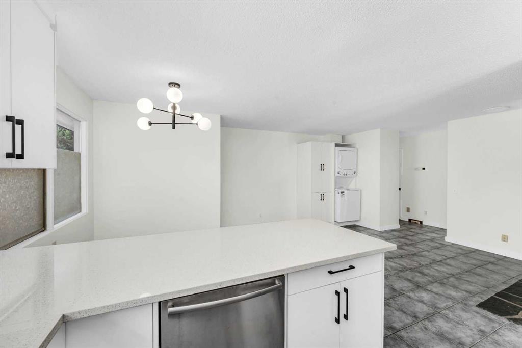 6267 Silver Springs - Thumbnail 3