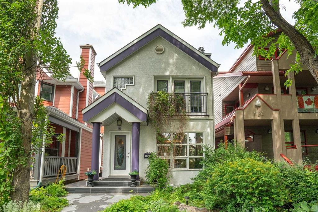 1726 Broadview - Thumbnail 3