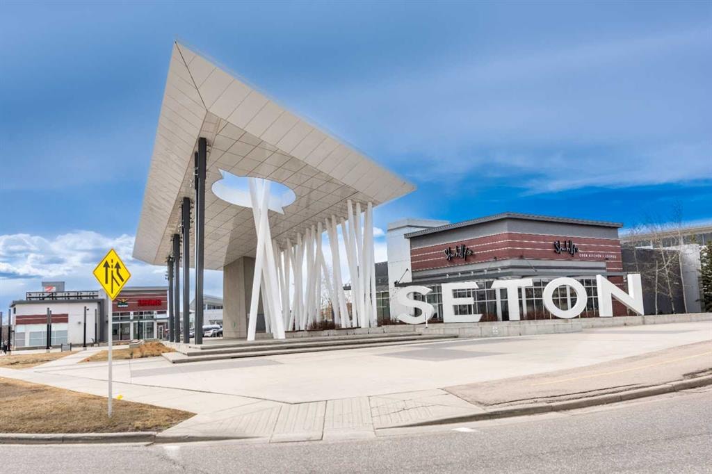 220 Seton - Thumbnail 3
