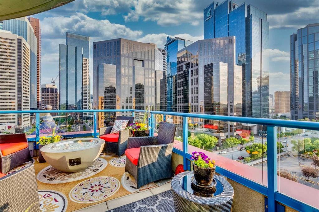 205 Riverfront - Thumbnail 3