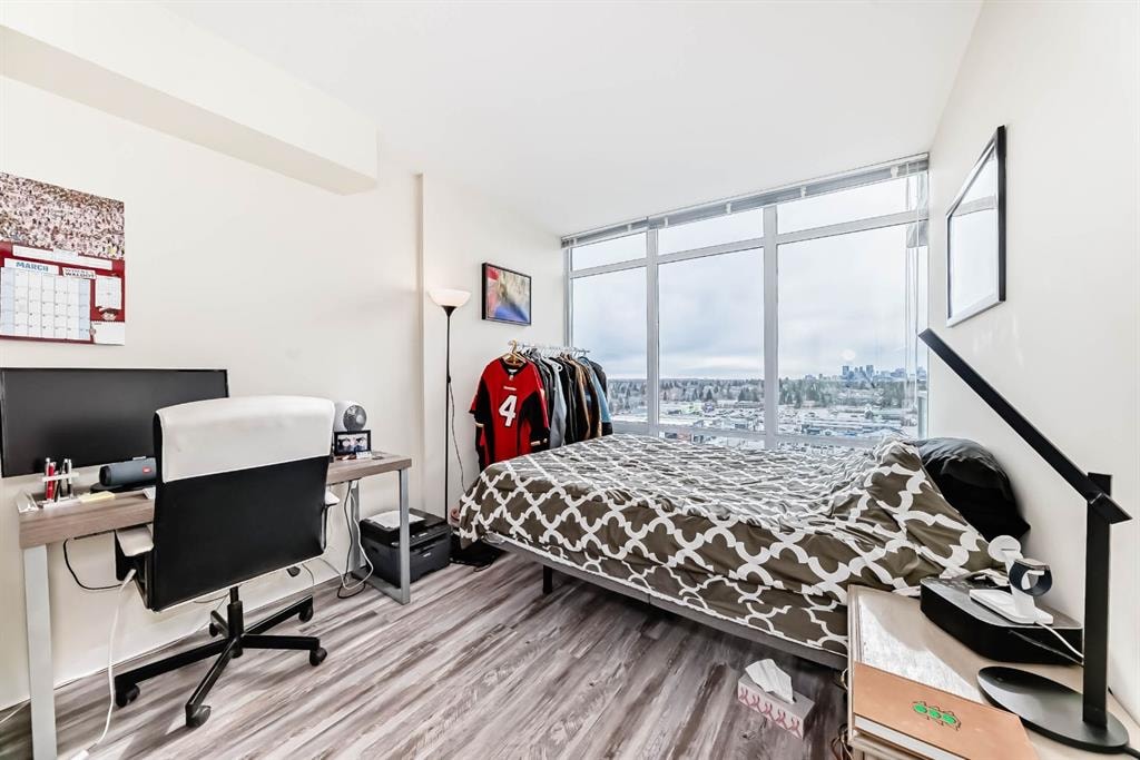 3820 Brentwood - Thumbnail 2