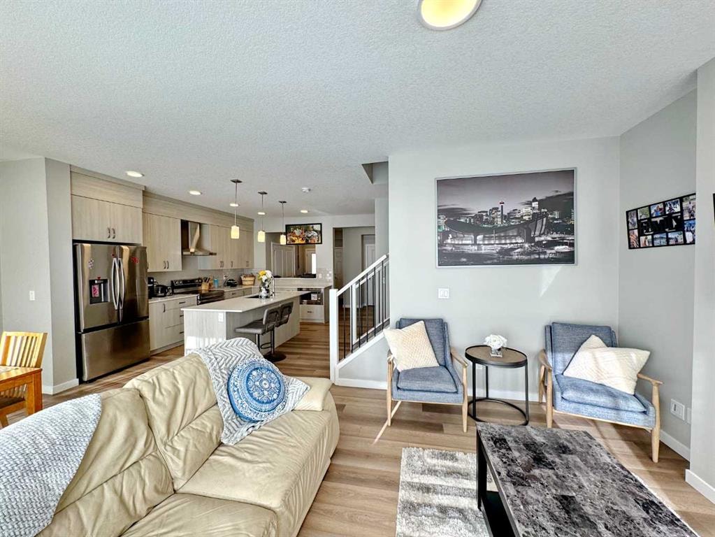 792 Creekstone - Thumbnail 3