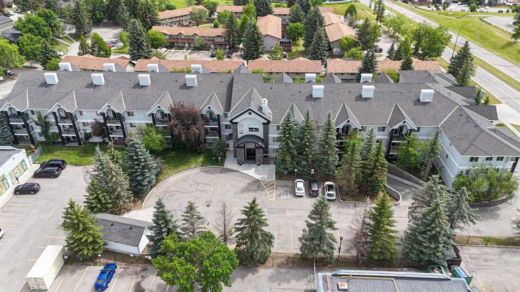 2022 Canyon Meadows - Thumbnail 2