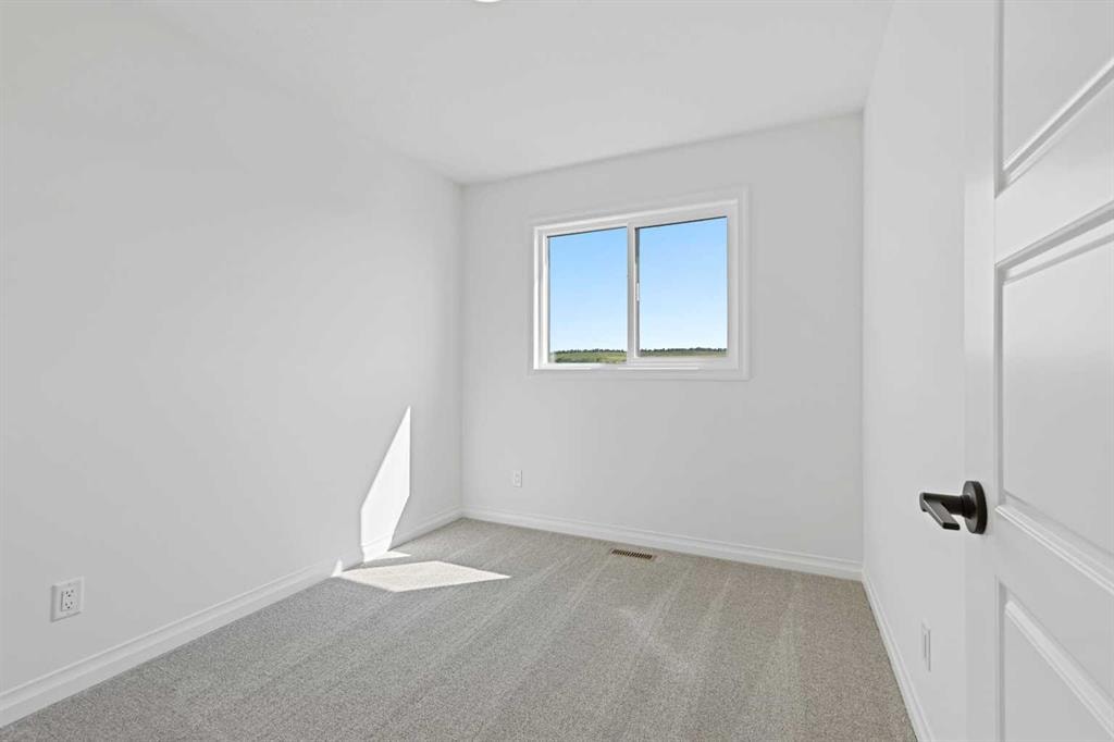 918 Wolf Willow - Thumbnail 4