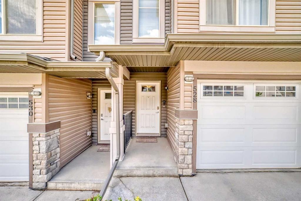 528 Sage Hill - Thumbnail 3
