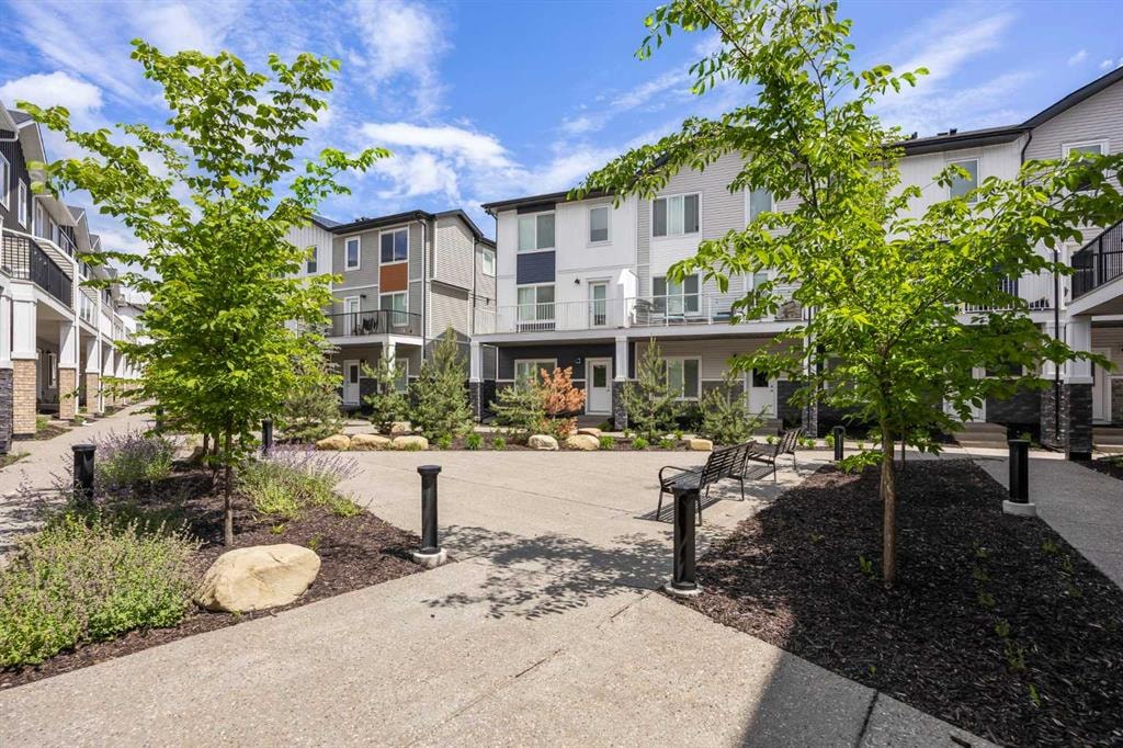 335 Creekside - Thumbnail 4