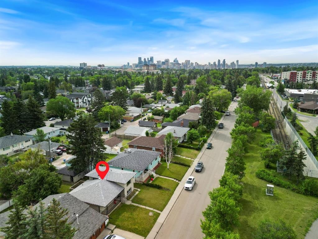 2472 Capitol Hill - Thumbnail 4