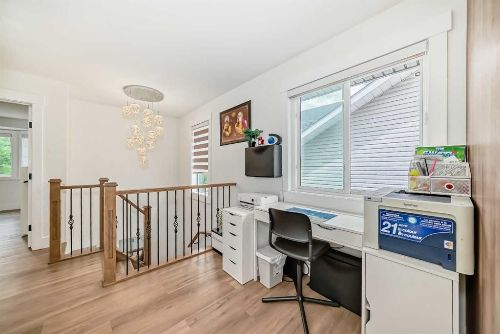 390 Martindale - Thumbnail 4
