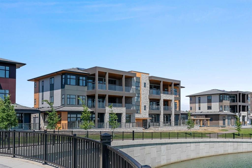 180 Marina - Thumbnail 4