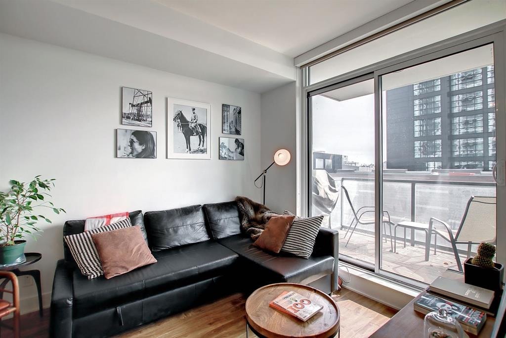 550 Riverfront - Thumbnail 3