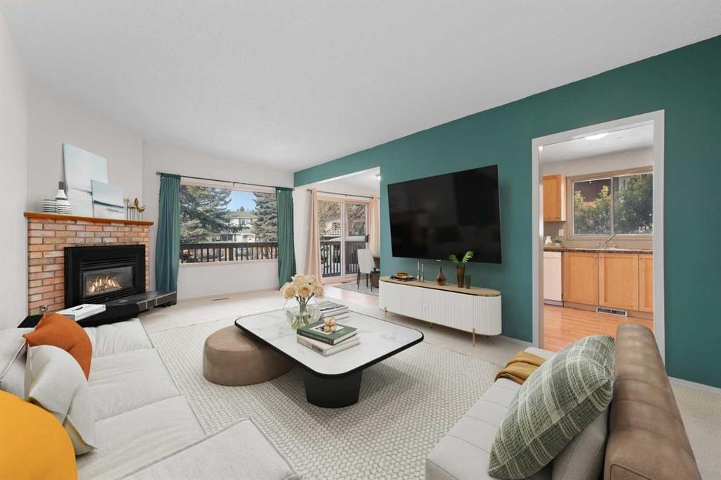 73 / 75 Dalton Bay NW - Thumbnail 2