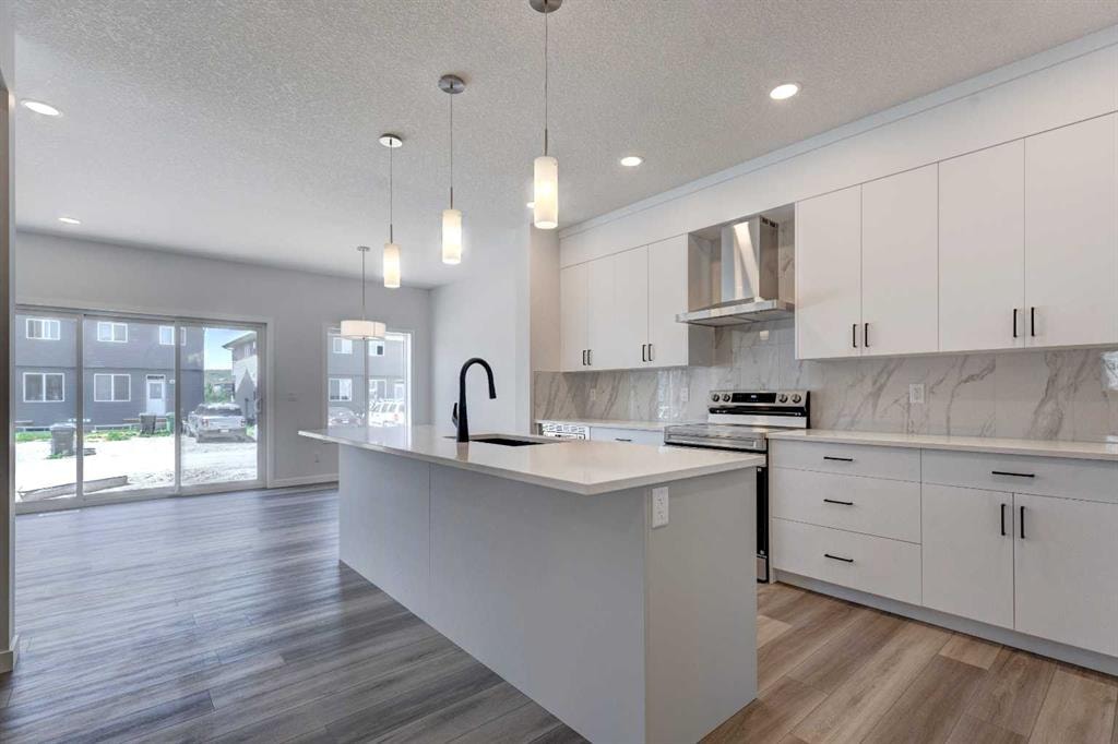 232 Creekstone - Thumbnail 2