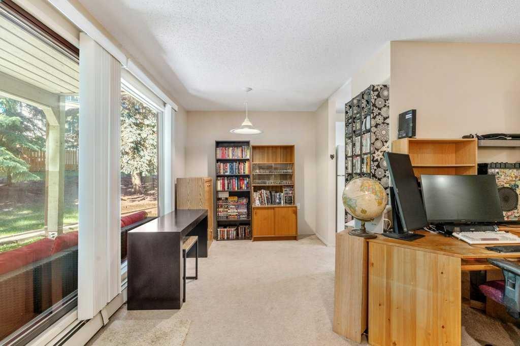 10120 Brookpark - Thumbnail 4