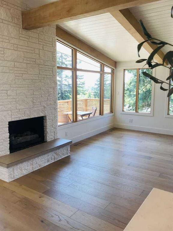 2724 Crawford - Thumbnail 4