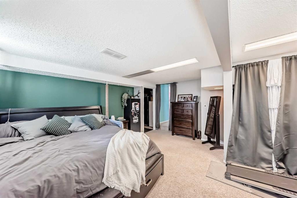 5023 Whitehorn - Thumbnail 2