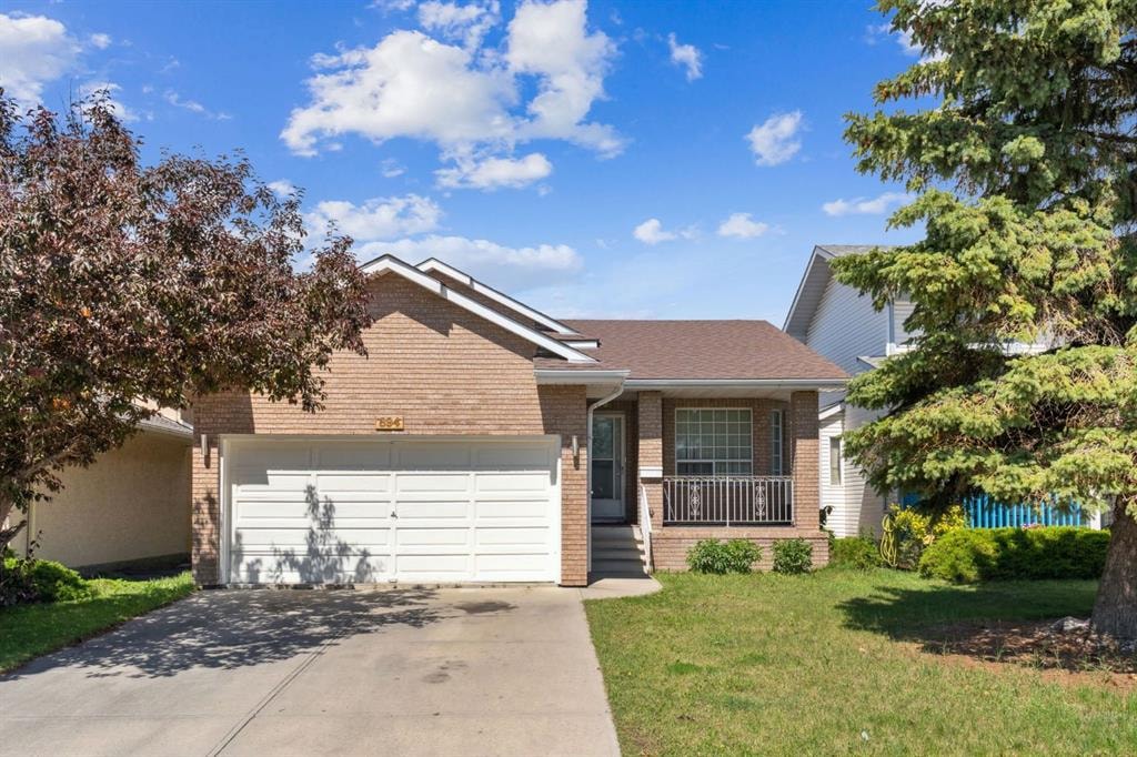 894 Applewood - Thumbnail 2