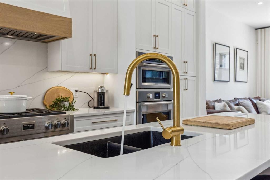 2035 Westmount - Thumbnail 4