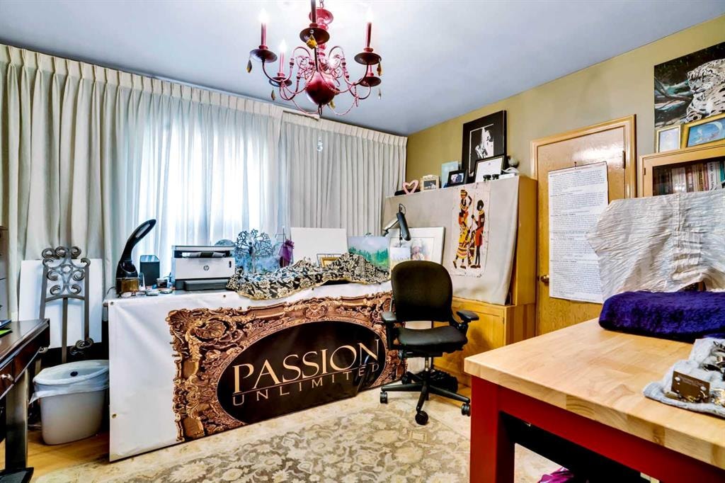 1334 Crescent - Thumbnail 2