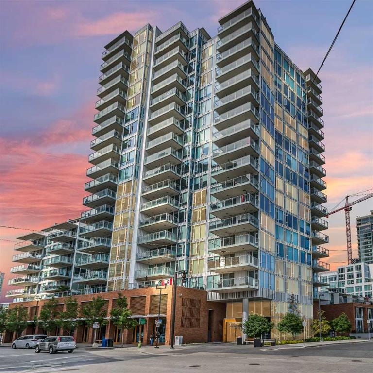 519 Riverfront - Thumbnail 2