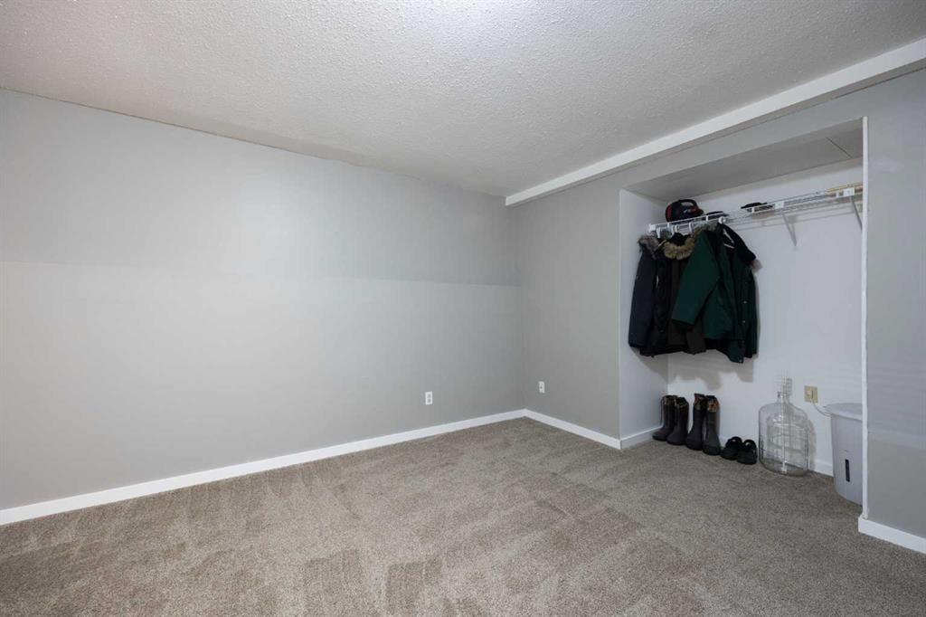 1053 Timberline - Thumbnail 3