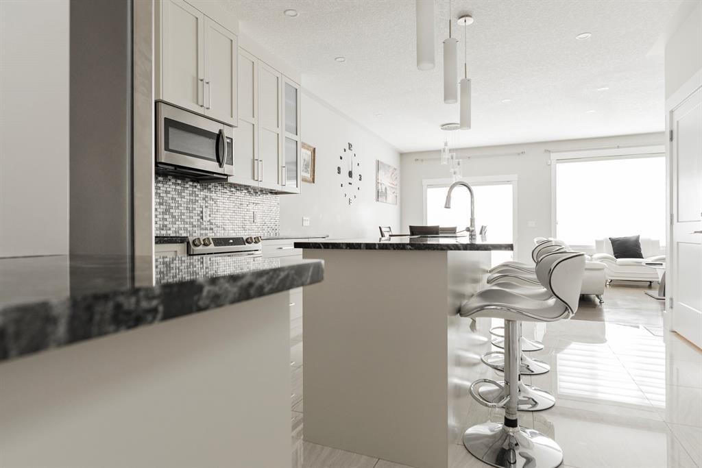 216 Comeau - Thumbnail 2