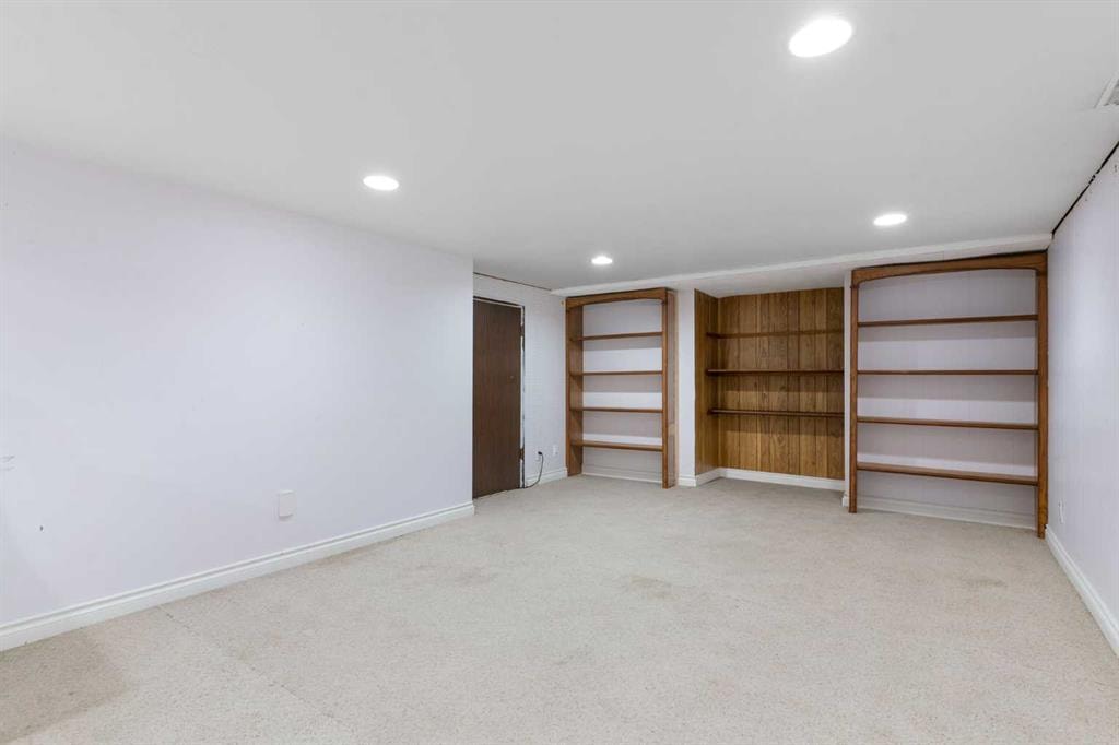 203 Edgemont - Thumbnail 2