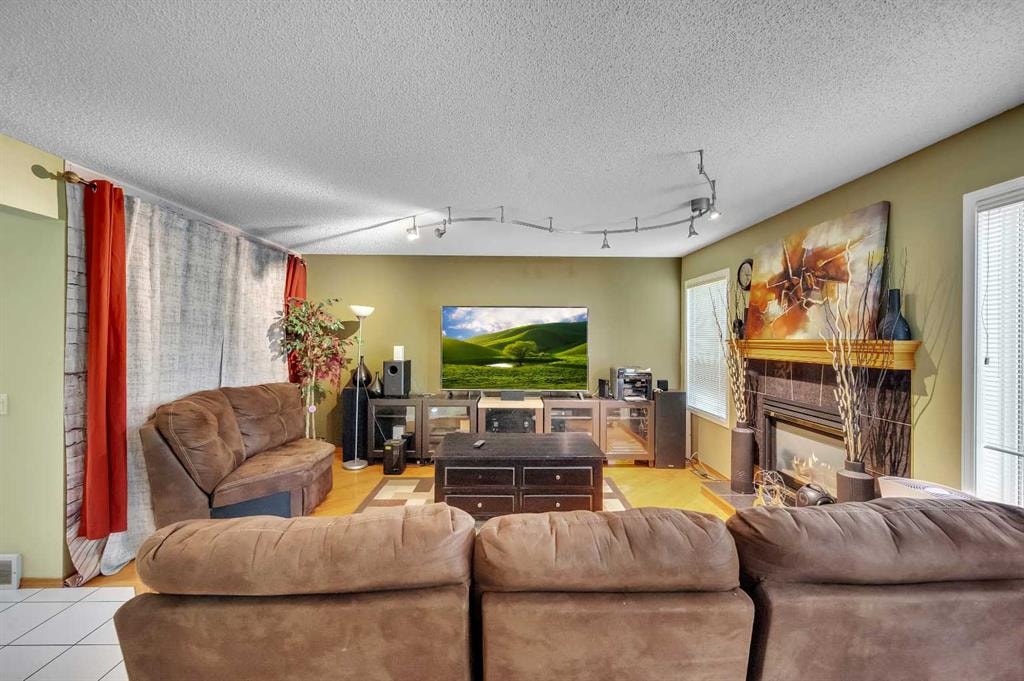 166 Somerset - Thumbnail 4