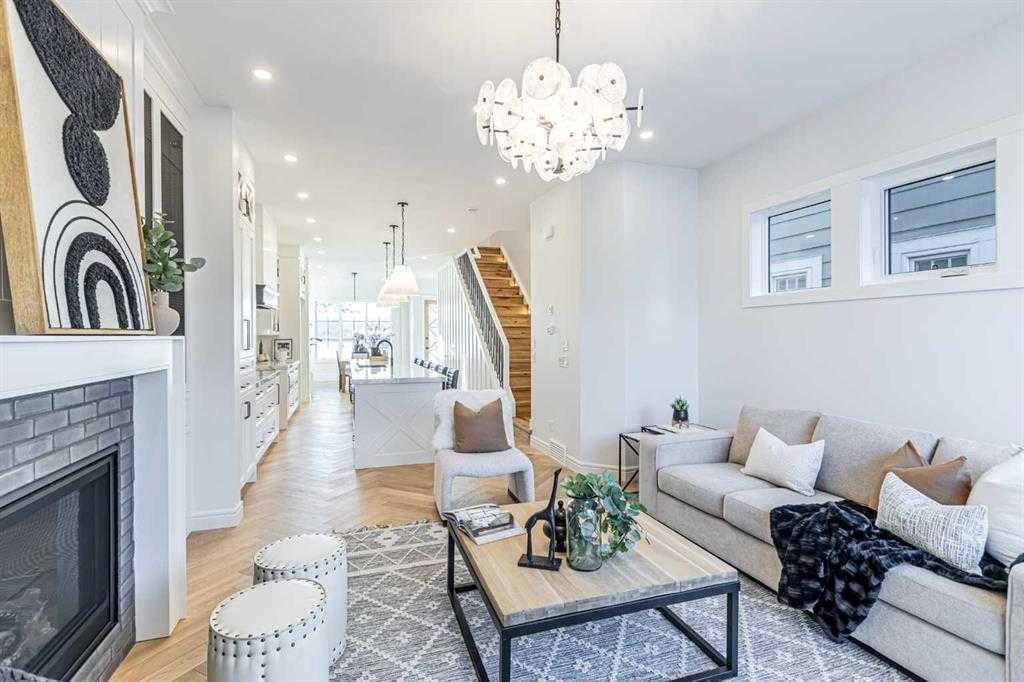 2036 Broadview - Thumbnail 3